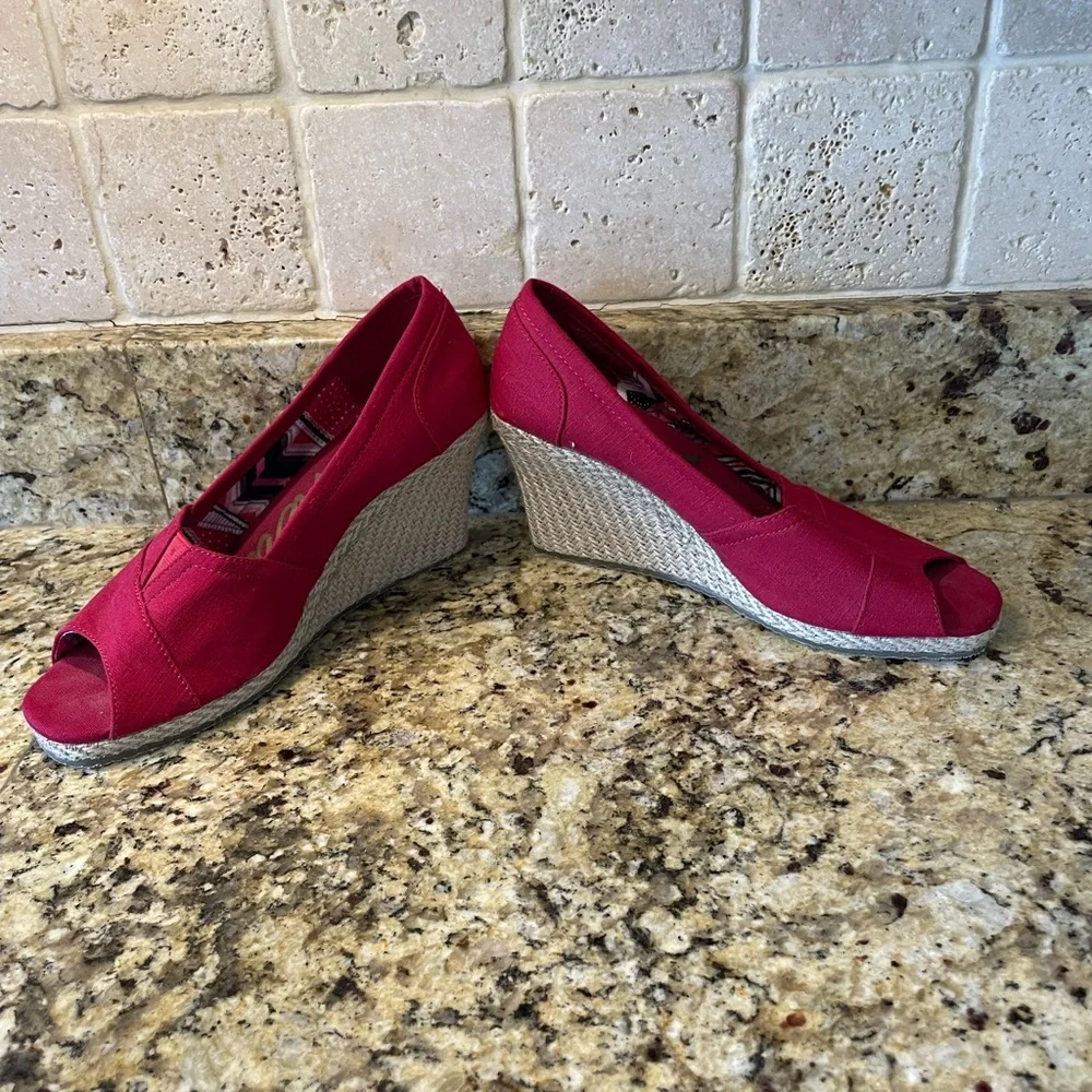 ❤️ SKECHERS RED ESPADRILLE WEDGE SANDALS SIZE 8